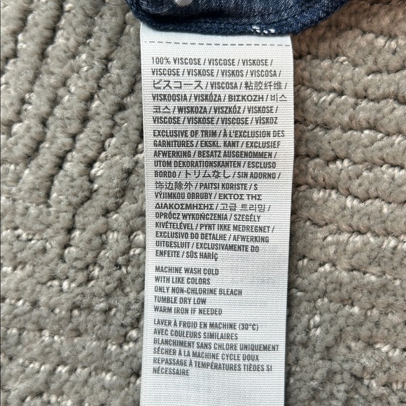 New Hollister Polka Dot Lace Cami Top Navy Blue Button Front Size Medium - Picture 9 of 10